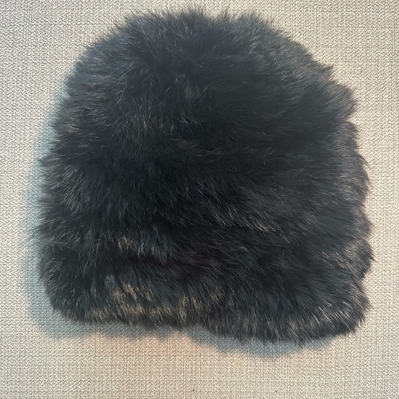 BARNEYS NEW YORK Fur Cap/Hat. Black - Picture 12 of 13